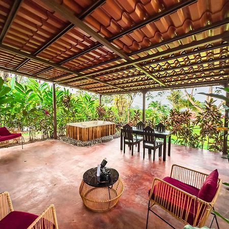Hotel Rancho Cerro Azul La Fortuna Esterno foto