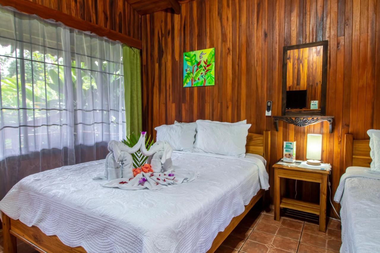 Hotel Rancho Cerro Azul La Fortuna Esterno foto