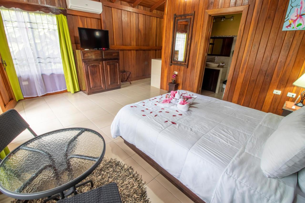 Hotel Rancho Cerro Azul La Fortuna Esterno foto