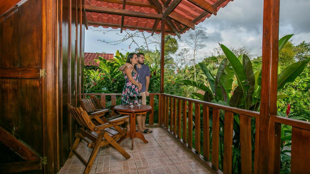 Hotel Rancho Cerro Azul La Fortuna Esterno foto