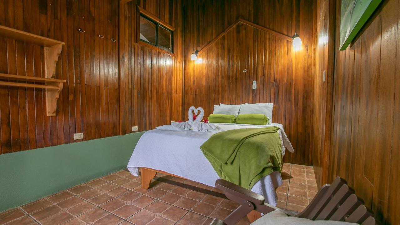 Hotel Rancho Cerro Azul La Fortuna Esterno foto