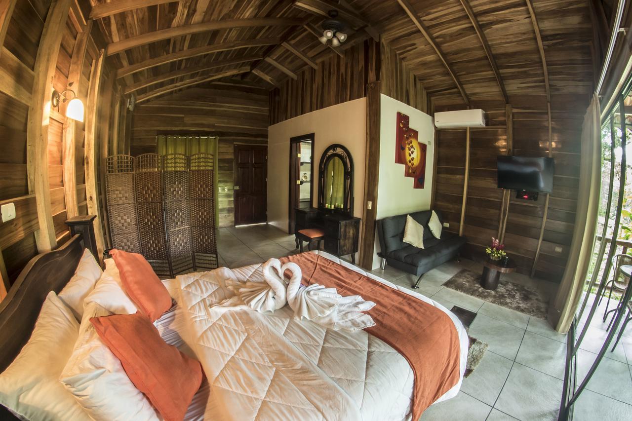 Hotel Rancho Cerro Azul La Fortuna Esterno foto