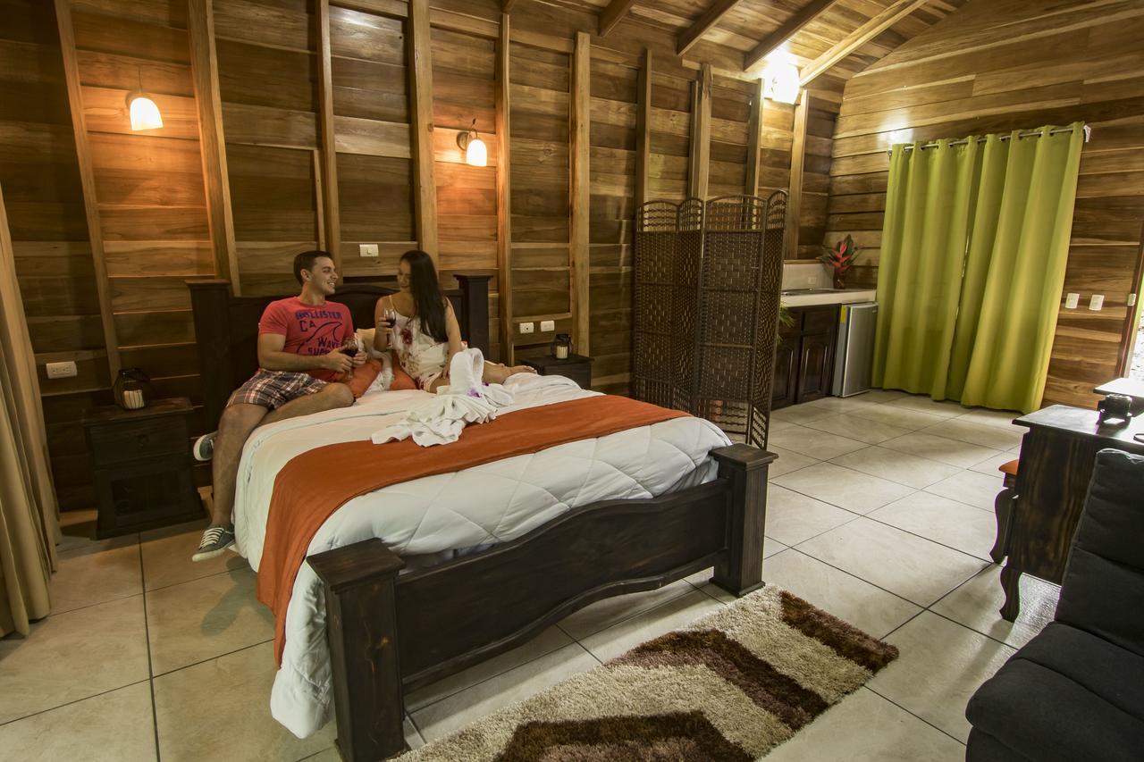 Hotel Rancho Cerro Azul La Fortuna Esterno foto